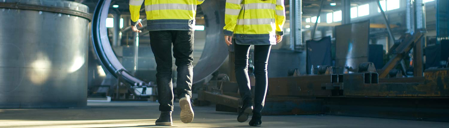 sich bei technischen Anlagen einweisen lassen und diese Einweisung dokumentieren 2